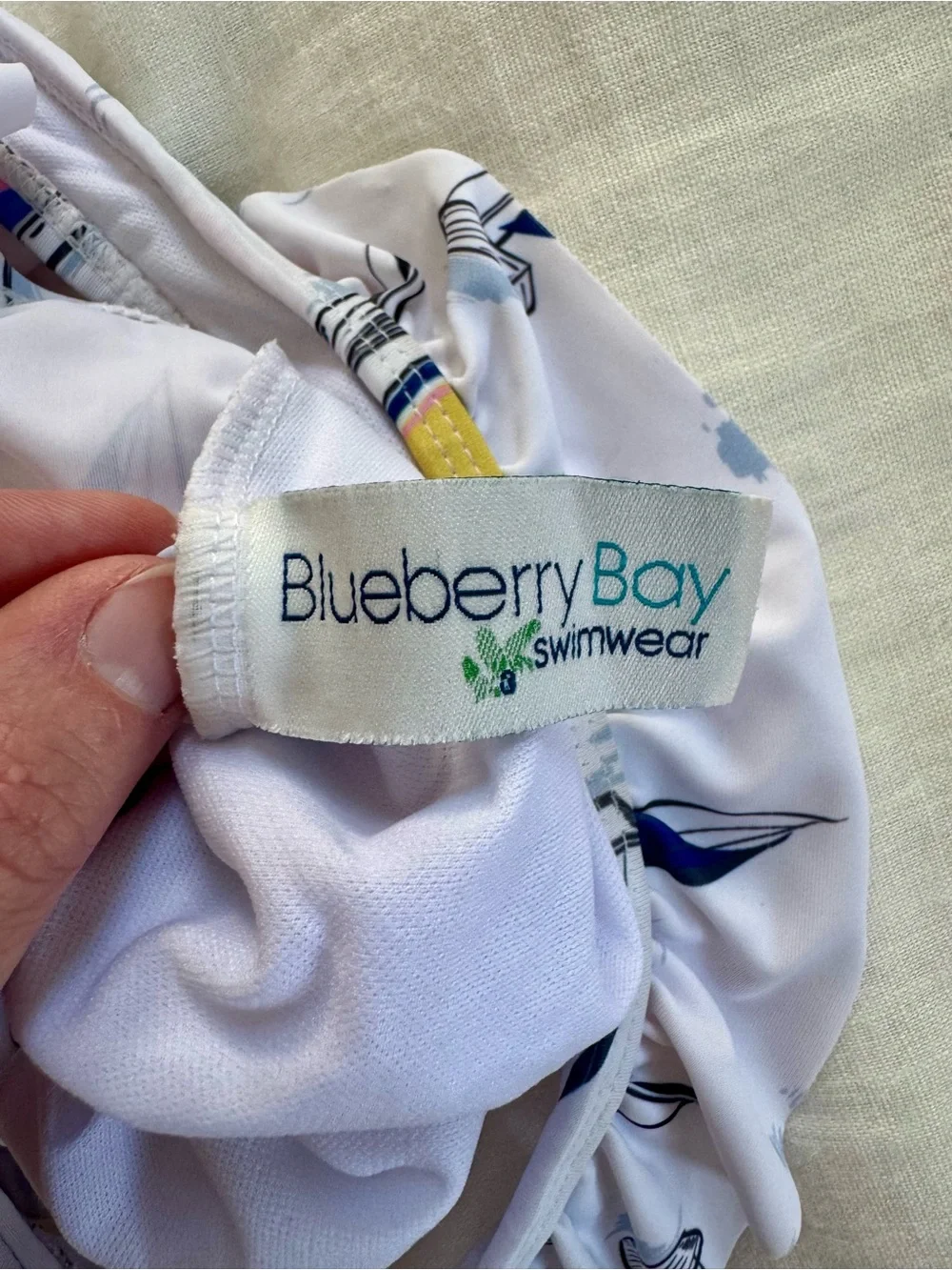 Blueberry Bay charming white